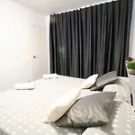 Apartment Inmobooking Pins Ii Essence Holyday *