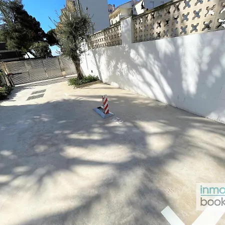 Inmobooking Pins Ii Essence Holyday Apartment *