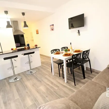 Inmobooking Pins Ii Essence Holyday * كامبريلس